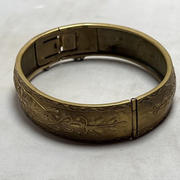 Victorian Edwardian Vintage Gold Tone Bangle Bracelet - Picture 2 of 5